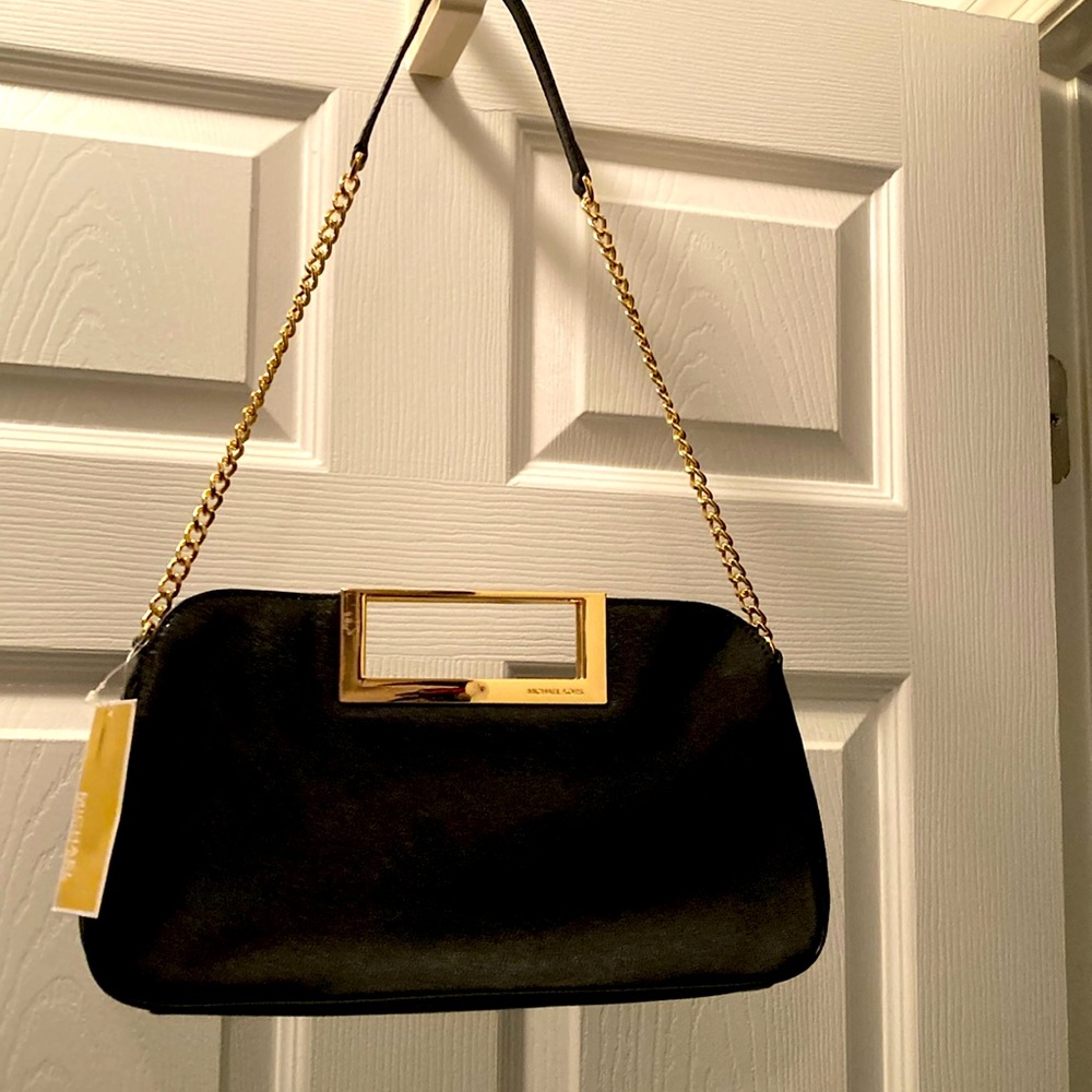 NWT MICHAEL KORS clutch snap closure leather bag